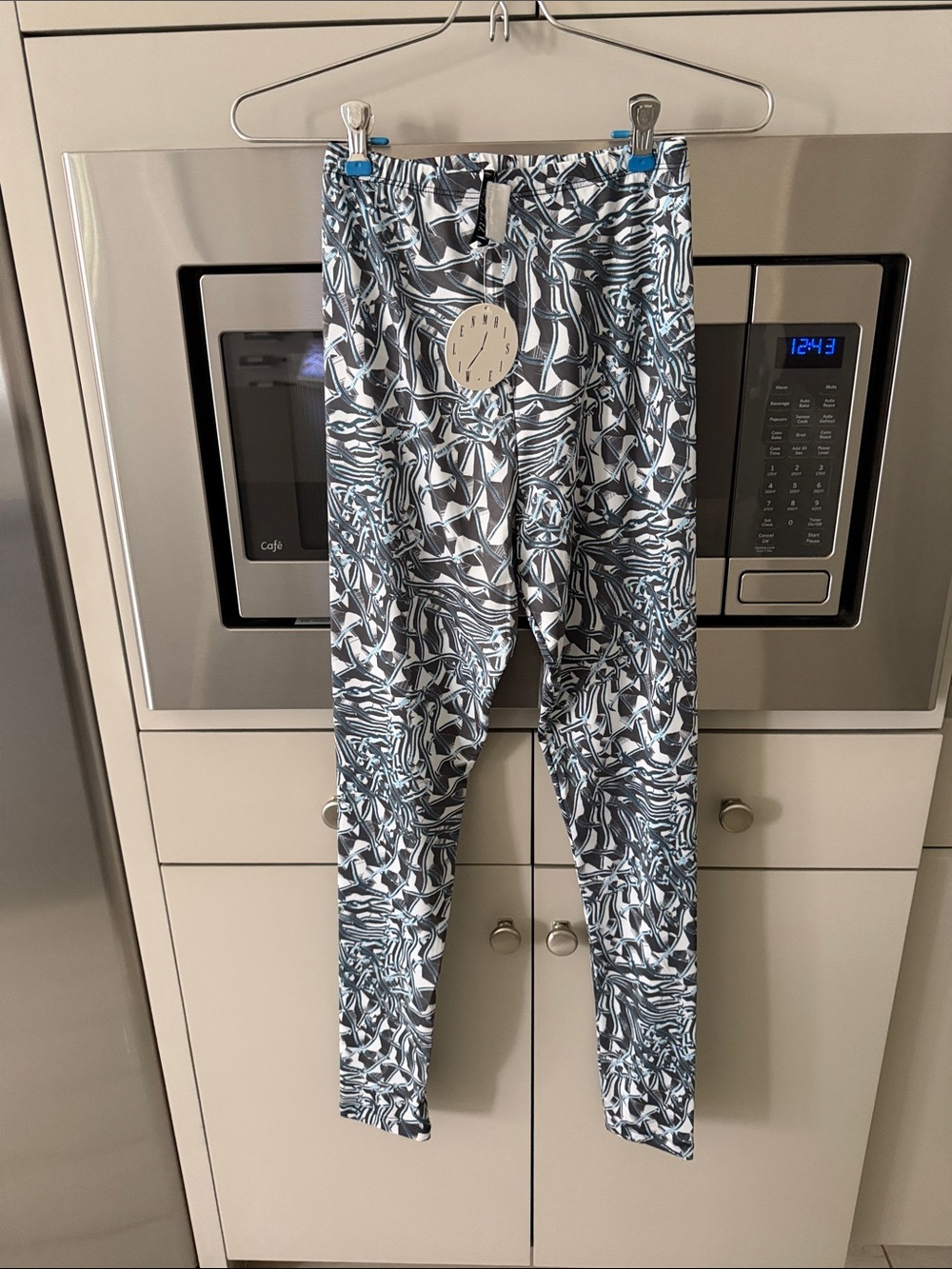 Abstract Black & White Patterned Leggings